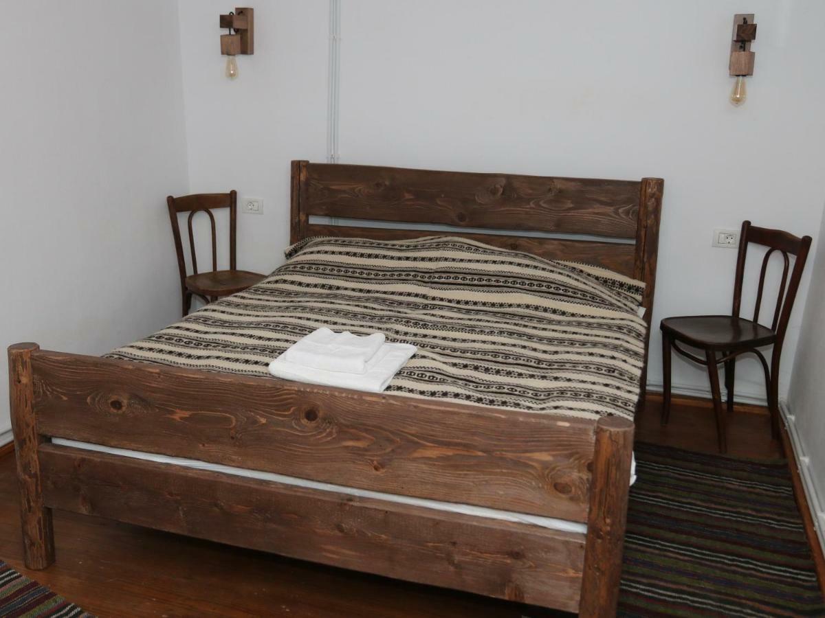 Hotel Casa Strabunicului à Partestii de Sus  Extérieur photo