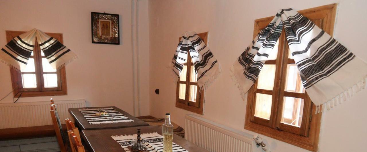 Hotel Casa Strabunicului à Partestii de Sus  Extérieur photo