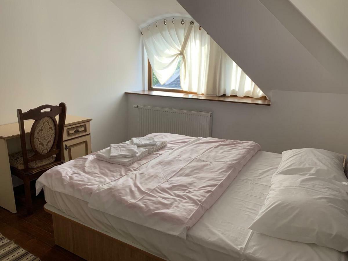 Hotel Casa Strabunicului à Partestii de Sus  Extérieur photo