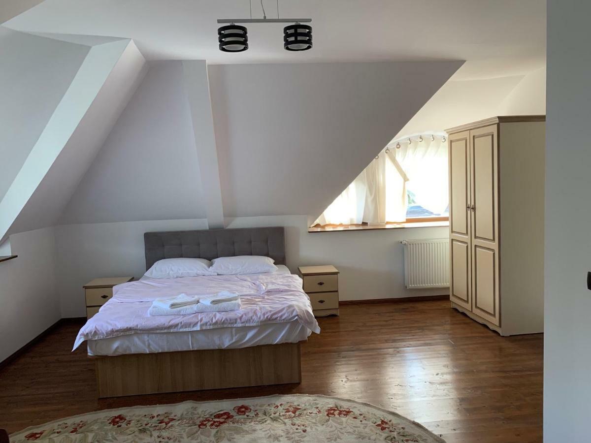 Hotel Casa Strabunicului à Partestii de Sus  Extérieur photo